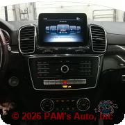Vehicle photo 10