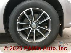 Vehicle photo 6