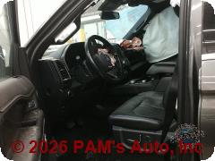 Vehicle photo 7