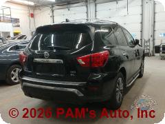 Vehicle photo 3