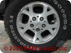Vehicle photo 5