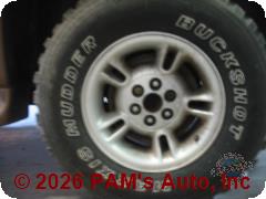 Vehicle photo 5