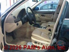 Vehicle photo 6