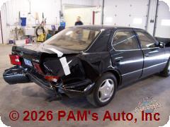Vehicle photo 3