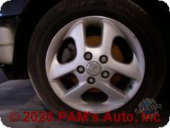 Vehicle photo 5