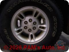 Vehicle photo 5