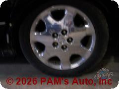 Vehicle photo 5