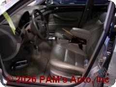 Vehicle photo 9