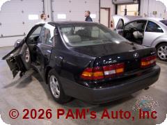 Vehicle photo 4