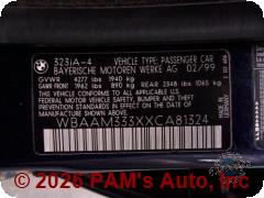 Vehicle photo 7