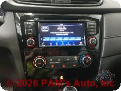 Vehicle photo 10