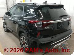Vehicle photo 4