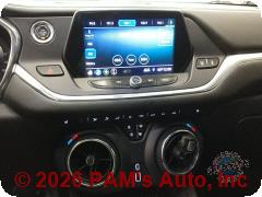 Vehicle photo 10