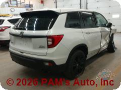 Vehicle photo 3