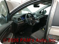 Vehicle photo 7