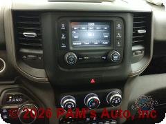 Vehicle photo 10