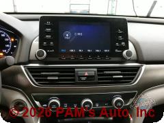 Vehicle photo 10