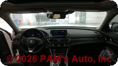 Vehicle photo 11