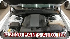 Vehicle photo 12