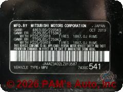 Vehicle photo 13