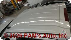 Vehicle photo 5