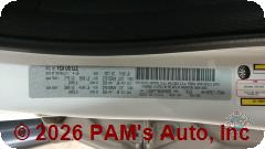 Vehicle photo 13