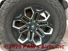 Vehicle photo 6