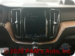Vehicle photo 10