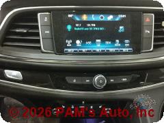 Vehicle photo 10