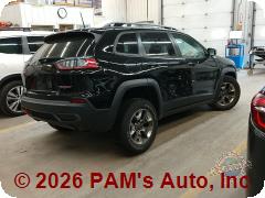 Vehicle photo 3