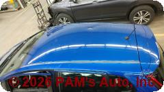 Vehicle photo 5