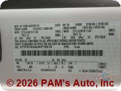 Vehicle photo 13