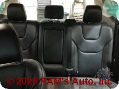 Vehicle photo 8
