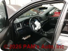 Vehicle photo 7