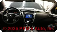 Vehicle photo 11