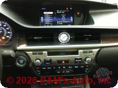 Vehicle photo 10