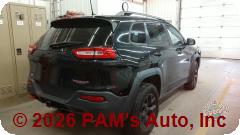Vehicle photo 3