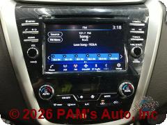 Vehicle photo 10
