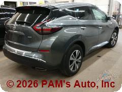 Vehicle photo 3
