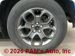 Vehicle photo 6