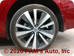 Vehicle photo 6
