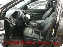 Vehicle photo 7