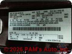 Vehicle photo 13