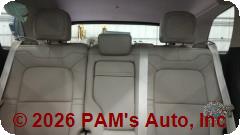 Vehicle photo 8