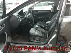 Vehicle photo 7