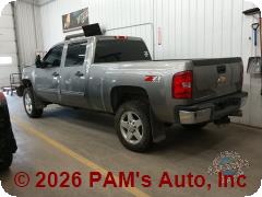 Vehicle photo 4