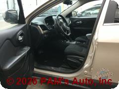 Vehicle photo 7