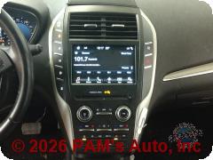 Vehicle photo 10