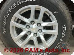 Vehicle photo 6
