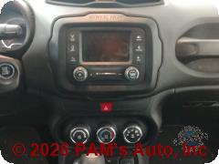 Vehicle photo 10